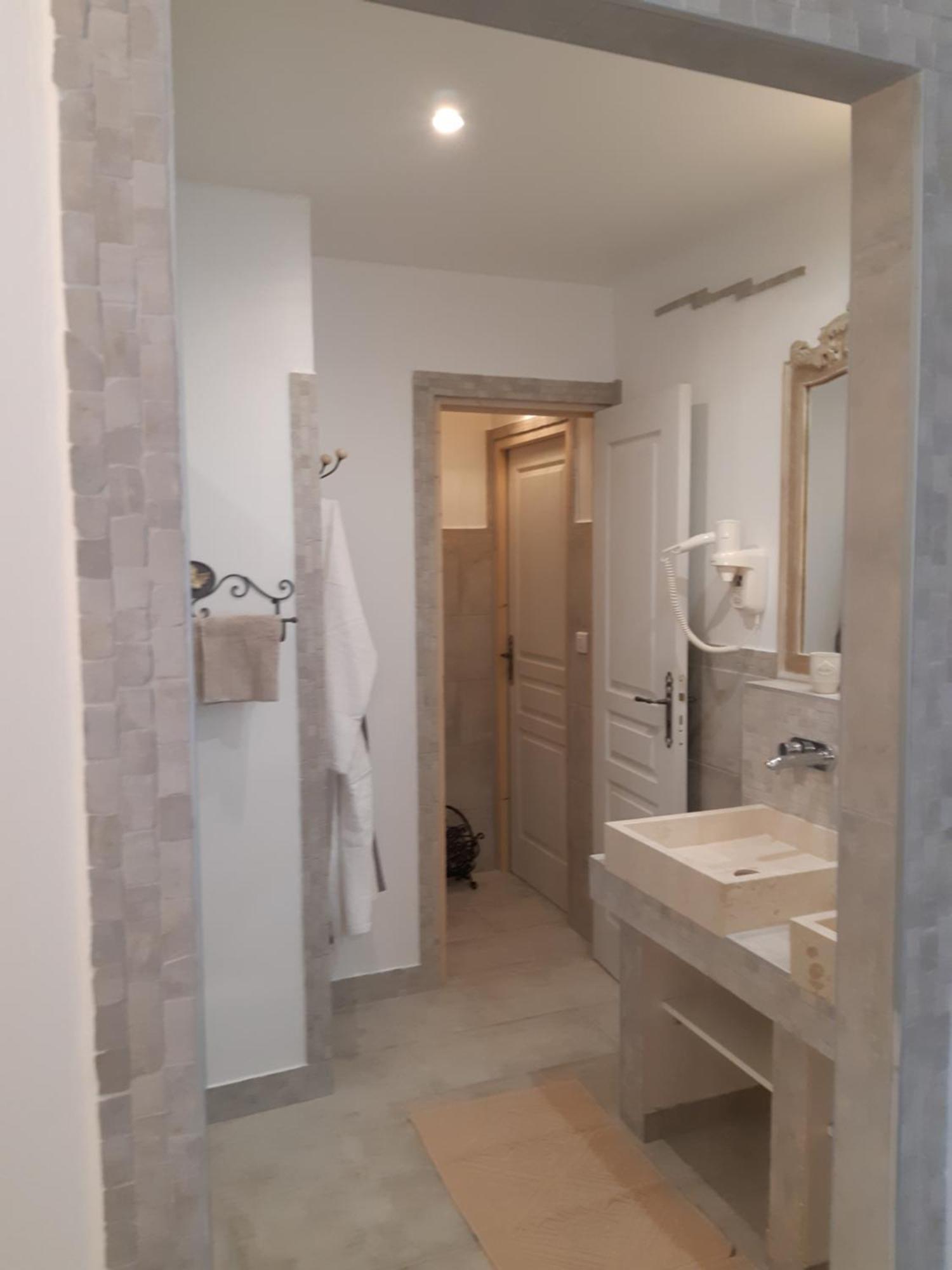 Les Chambres Manon - VILLA LA LICORNE Belcodene Chambre photo